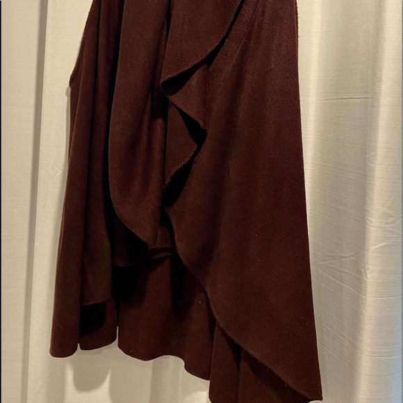 Burgundy wrap vest - Picture 4 of 4